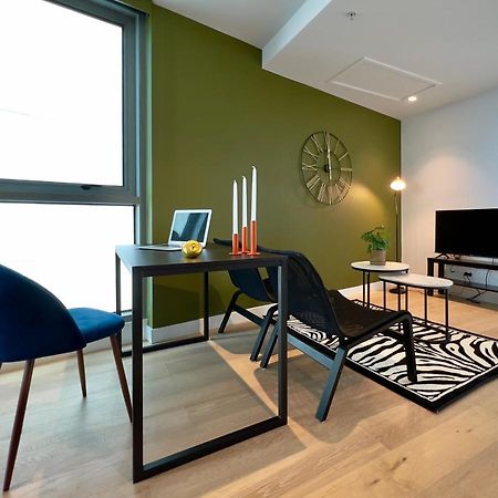 1 Brm, Sea View, Newly Renovated, Next To Crown Apartment Мелбърн Екстериор снимка